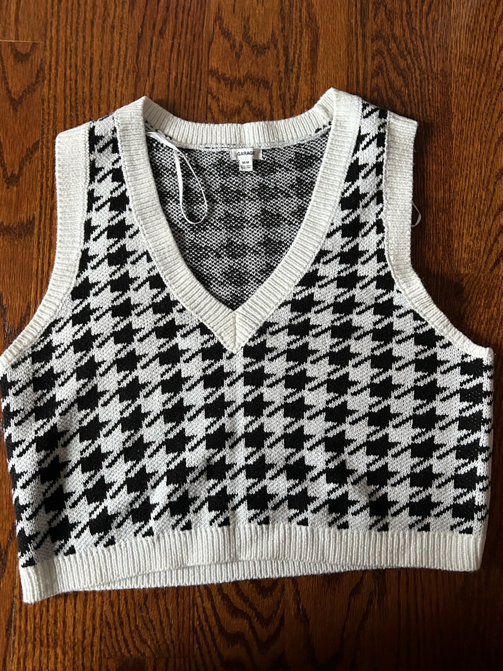 Garage Black and White Houndstooth Knit V-Neck Sweater Vest